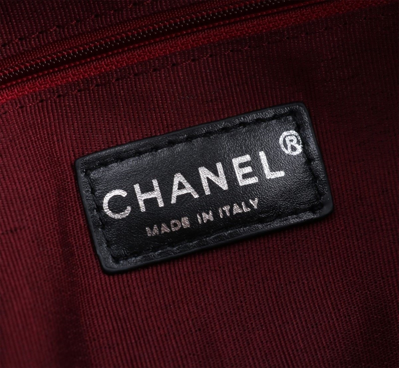 Ch**el shopping bags